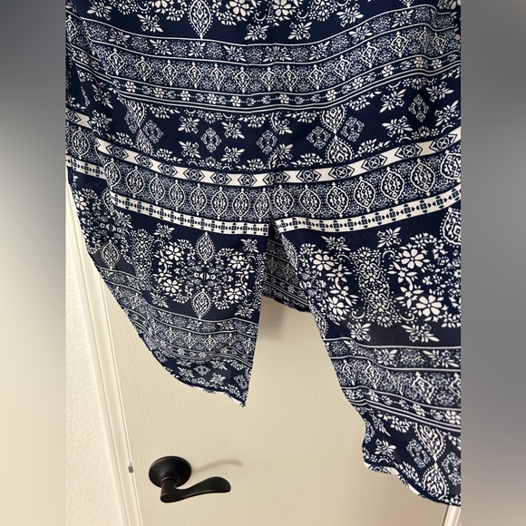 Pink Republic Dark Blue 3/4 Sleeve Tunic. Size Medium. - Picture 7 of 10